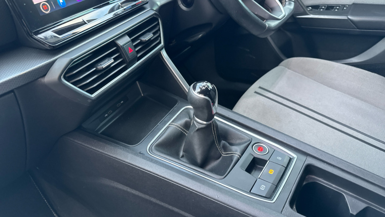 SEAT Leon 1.5 TSI EVO SE Dynamic 5dr Petrol Hatchback